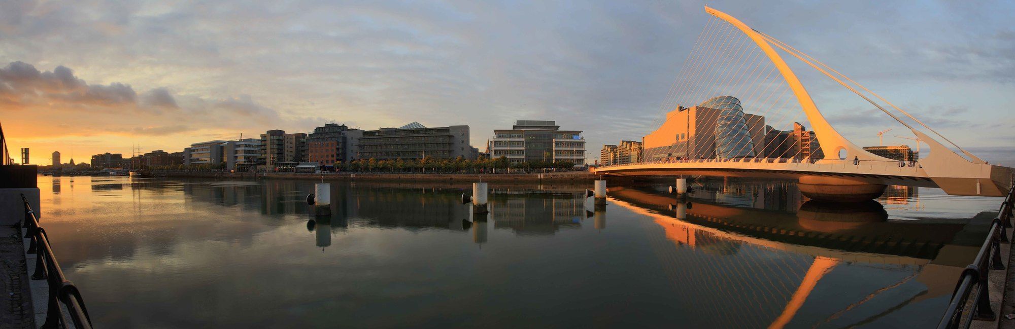 The Grand Canal Dock Apartment Dublin Bagian luar foto